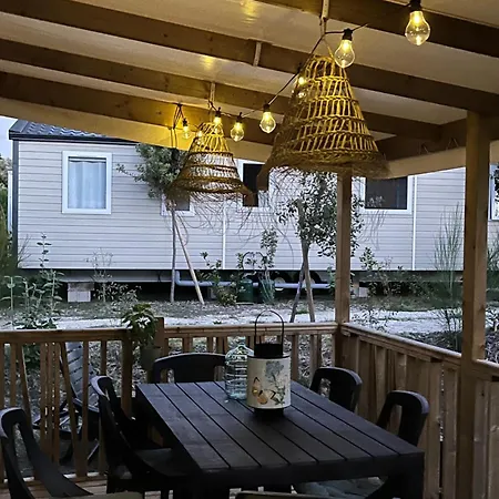 On Est Trop Bien Ici Campsite